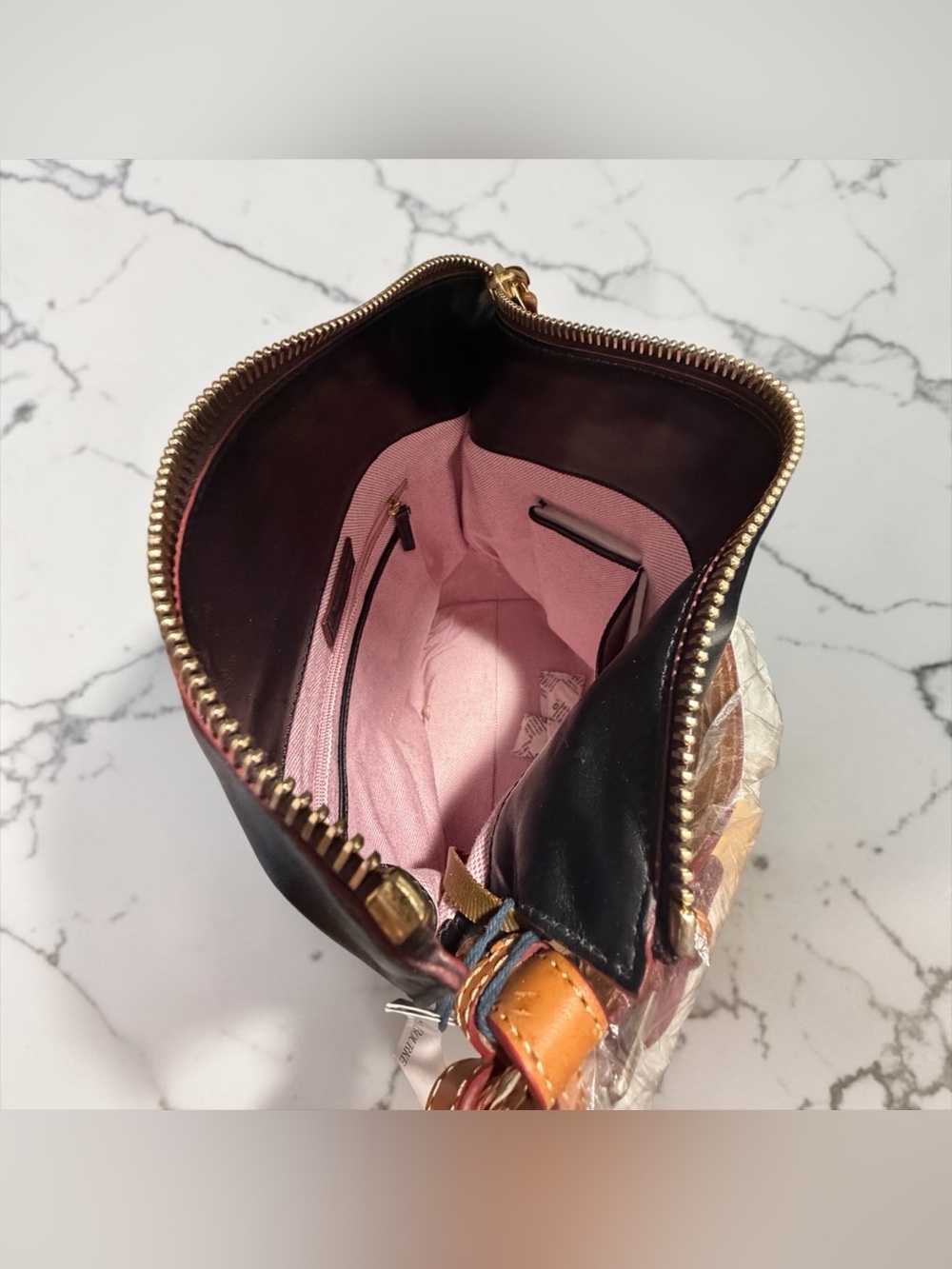 DOONEY AND BURKE MACKENZIE HOBO TOTE BAG LEATHER NWT 50%+ OFF RETAIL - Picture 3 of 14